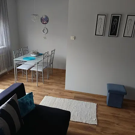 Lia Apartman Nyiregyhaza Exterior photo